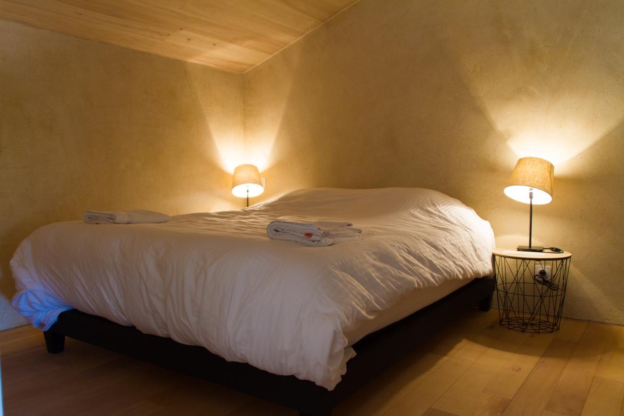 Le Puy Carmin - Chambre D'Hotes Avec Jacuzzi Bazoges-en-Paillers Værelse billede